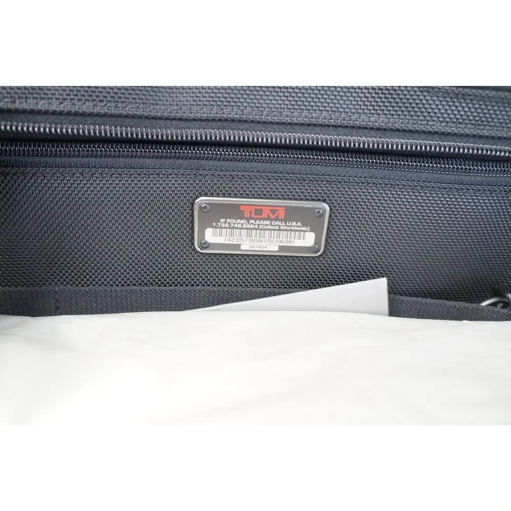 NWT! Tumi Black Slim Large screen Business Bag Portfolio Breif